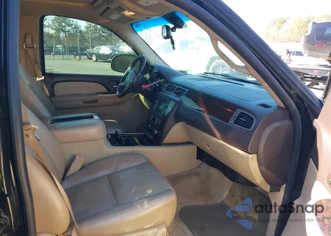 2008 GMC Yukon Xl 1500 Denali z USA, uszkodzony, nr VIN 1GKFK66828J163408